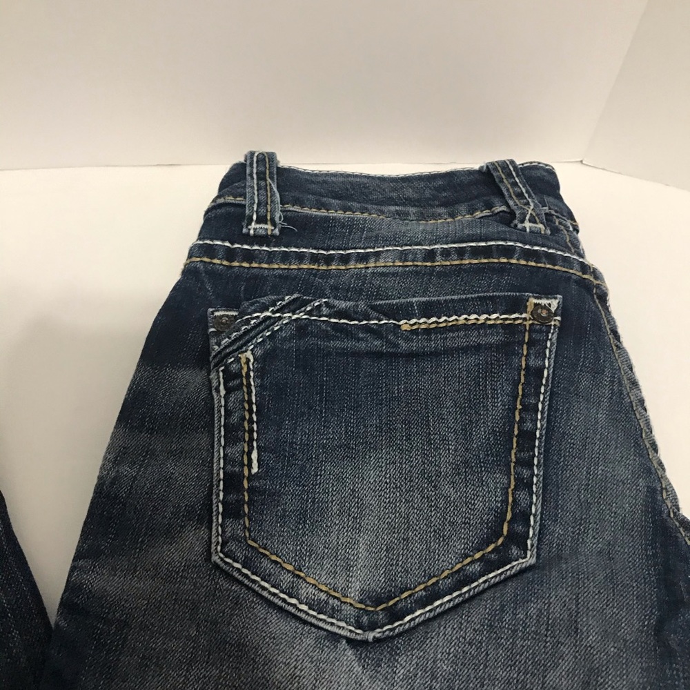 Buckle Jeans - Picture 6 of 8
